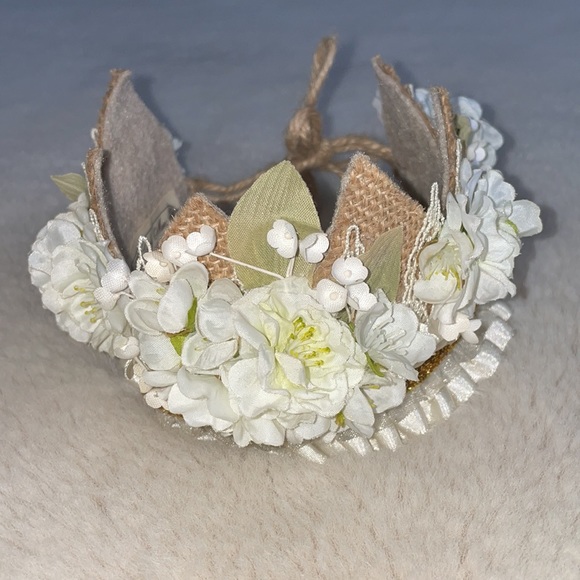 Vintage Rustic Floral Burlap Lace Tie Back Crown - Picture 11 of 17